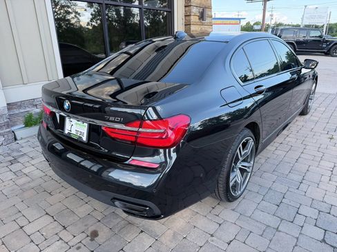 Used 2018 BMW 750i RWD image 6