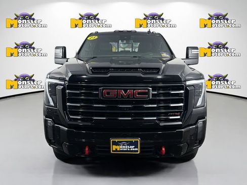 Used 2024 GMC Sierra 3500 AT4 w/ AT4 Preferred Package image 2