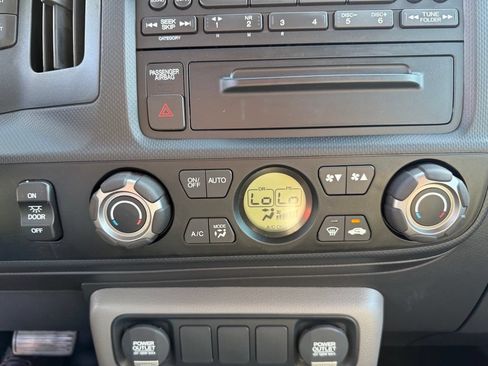 Used 2011 Honda Ridgeline RTS image 27