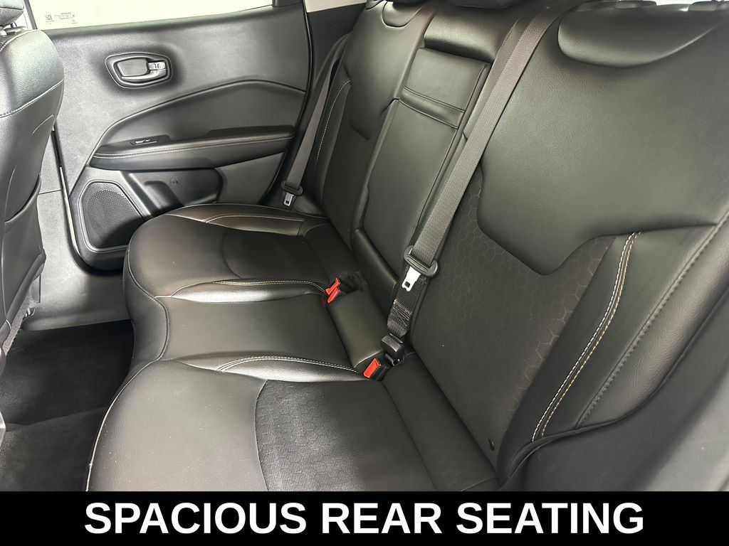 Used 2020 Jeep Compass Latitude AWD/4WD image 27