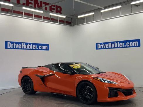 Used 2025 Chevrolet Corvette Z06 w/ Stealth Interior Trim Package RWD image 4