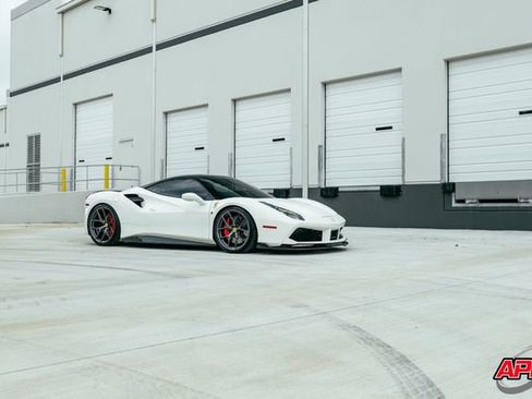 Used 2018 Ferrari 488 GTB RWD image 77