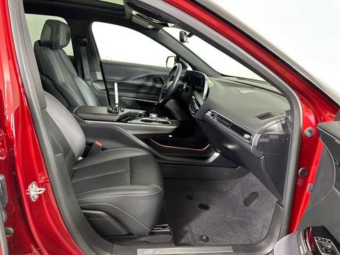 Used 2024 Cadillac Lyriq Luxury image 29