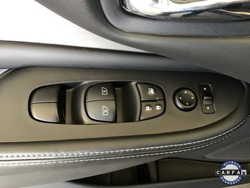 Used 2021 Nissan Murano SV image 34