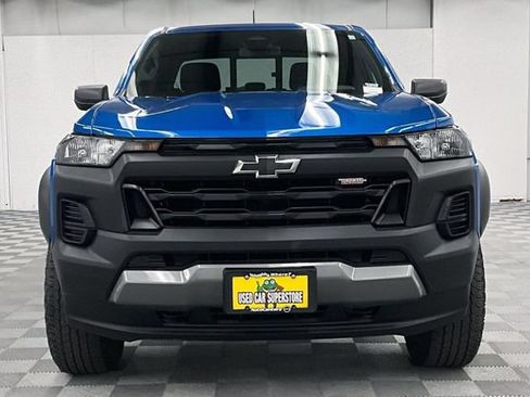 Used 2024 Chevrolet Colorado Trail Boss w/ Advanced Trailering Package AWD/4WD image 4