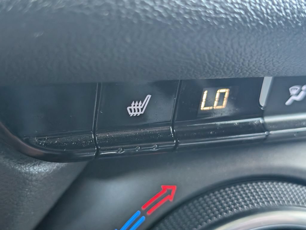 Used 2020 Chevrolet Blazer LT FWD image 19
