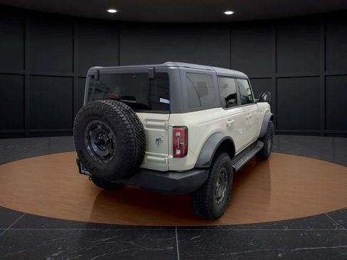 Certified 2025 Ford Bronco Outer Banks w/ Sasquatch Package AWD/4WD image 6