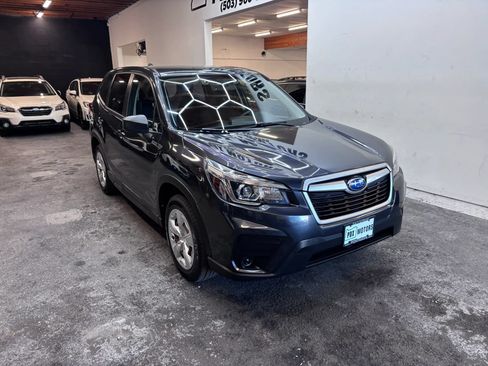 Used 2019 Subaru Forester AWD/4WD image 2