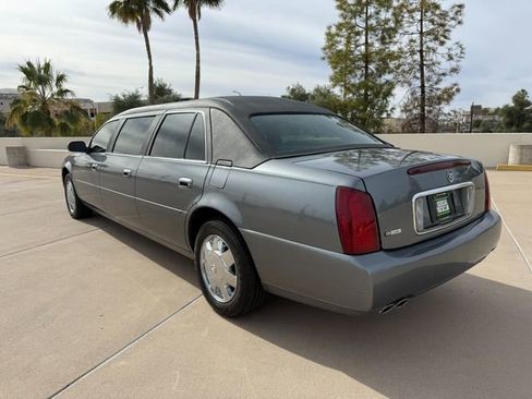Used 2004 Cadillac De Ville Limousine image 5