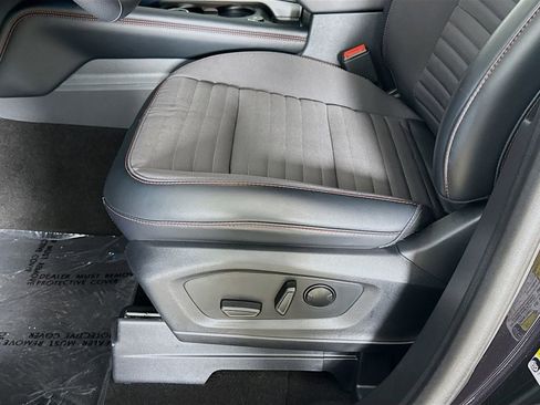 Used 2025 Ford Explorer ST-Line w/ Premium Package image 19