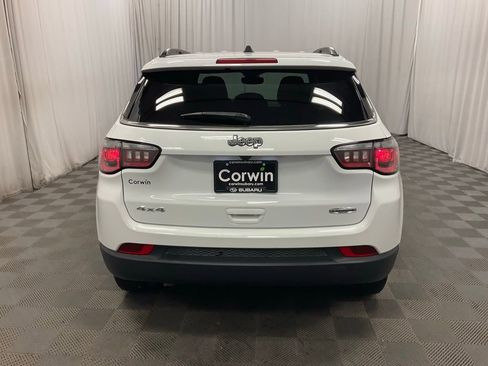 Used 2024 Jeep Compass Latitude image 3