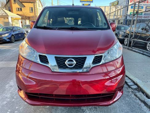 Used 2018 Nissan NV200 SV w/ Navigation Package image 2