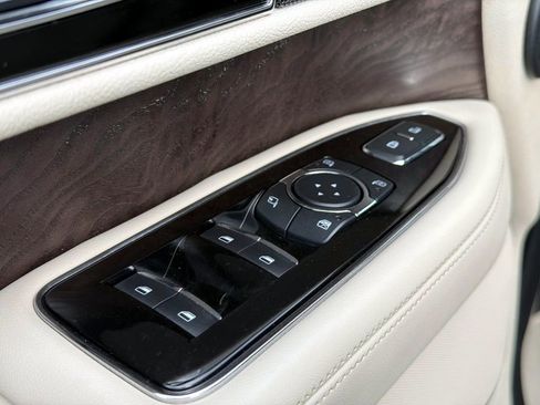 Used 2021 Lincoln Navigator 2WD image 18