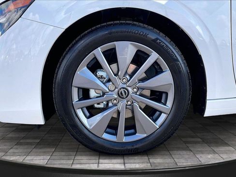 New 2026 Nissan Sentra SL w/ Floor Mat Package FWD image 12
