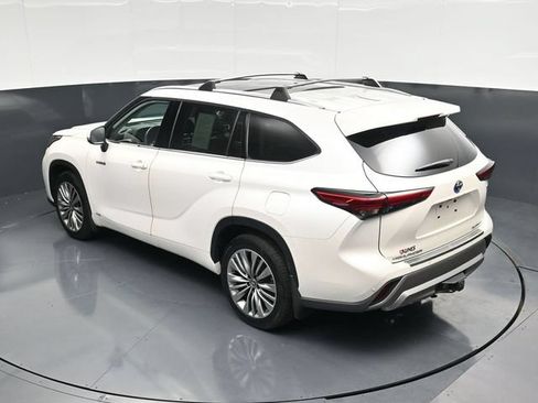 Used 2021 Toyota Highlander Platinum AWD/4WD image 56