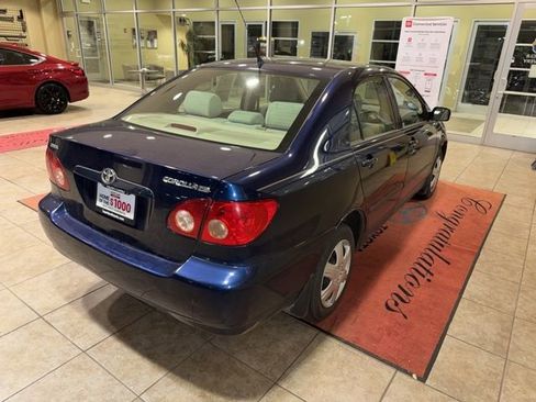 Used 2005 Toyota Corolla CE FWD image 3