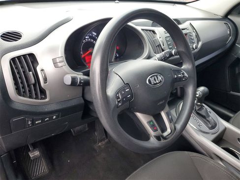Used 2016 Kia Sportage LX image 10