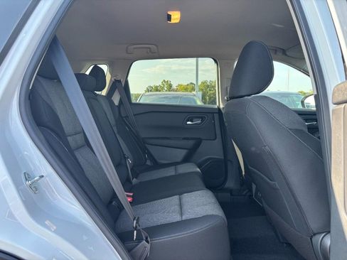 New 2026 Nissan Rogue SV image 5