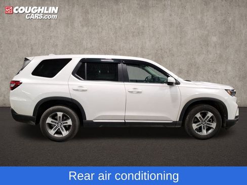 Used 2023 Honda Pilot EX-L image 11