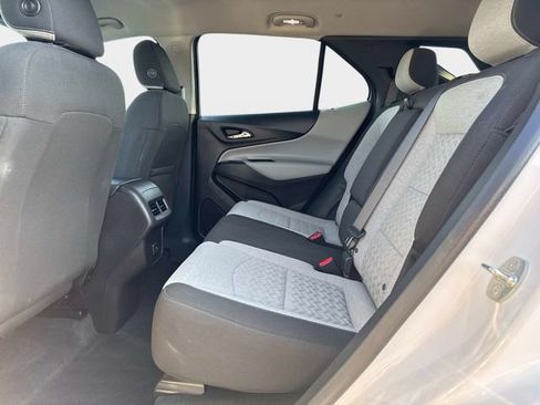 Used 2023 Chevrolet Equinox LS w/ LS Convenience Package FWD image 11