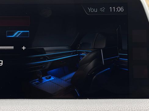 Used 2018 BMW 740i image 14