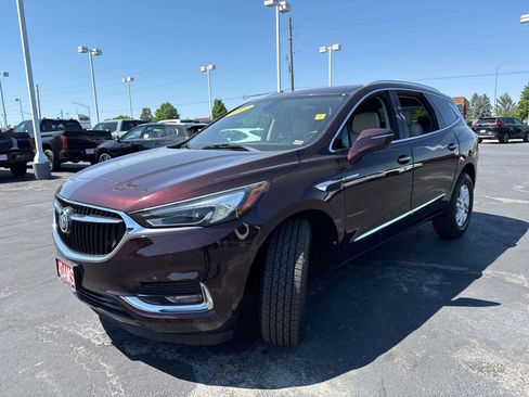 Used 2019 Buick Enclave Essence FWD image 3