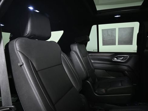 Used 2022 Chevrolet Tahoe LT w/ LT Signature Plus Package image 34