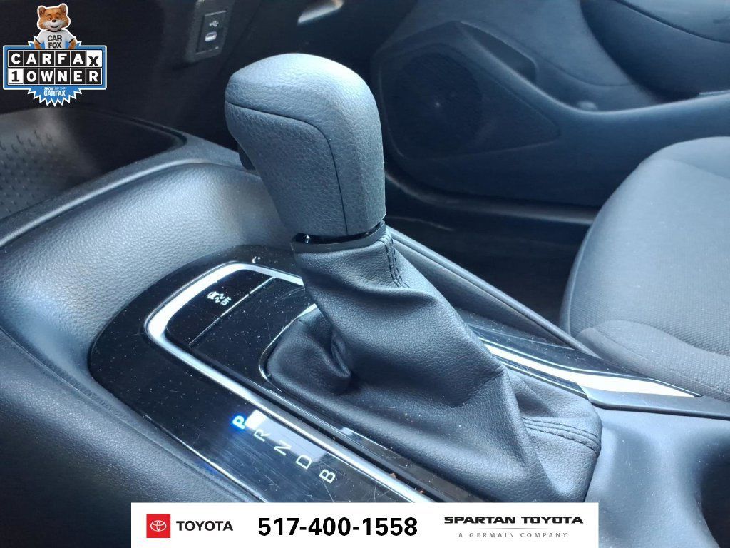 Used 2025 Toyota Corolla LE FWD image 24