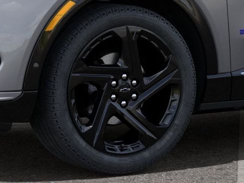 New 2024 Chevrolet Equinox EV RS FWD image 9