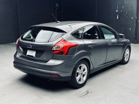 Used 2014 Ford Focus SE w/ SE Winter Package FWD image 7