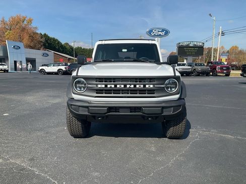 New 2025 Ford Bronco 4-Door w/ Sasquatch Package image 2
