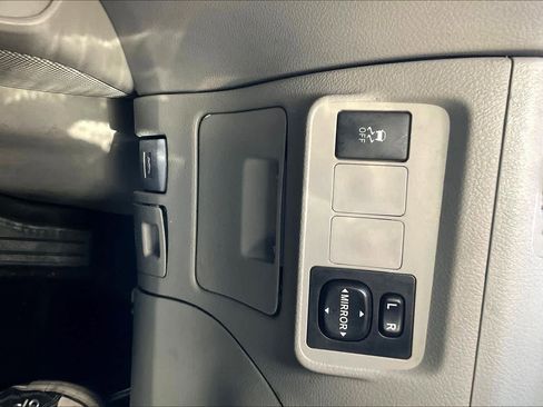 Used 2013 Toyota Corolla LE w/ Premium Pkg image 31