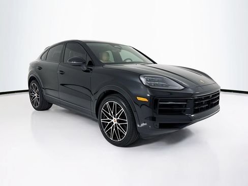 New 2026 Porsche Cayenne Coupe AWD/4WD image 7