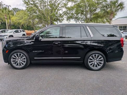 Used 2023 GMC Yukon Denali w/ Denali Reserve Package AWD/4WD image 7