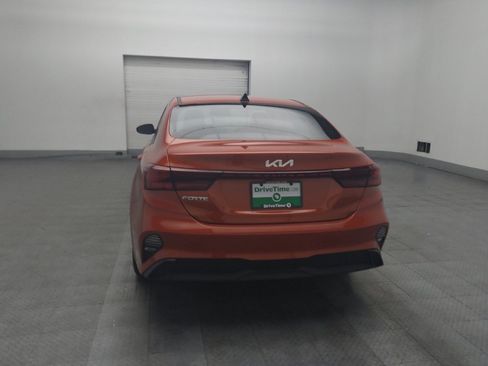 Used 2022 Kia Forte LXS FWD image 6