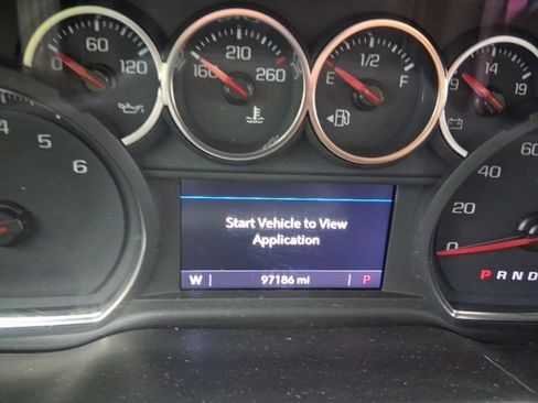 Used 2019 Chevrolet Silverado 1500 LT w/ All-Star Edition AWD/4WD image 3