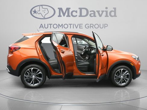Used 2023 Buick Encore GX Select AWD/4WD image 43