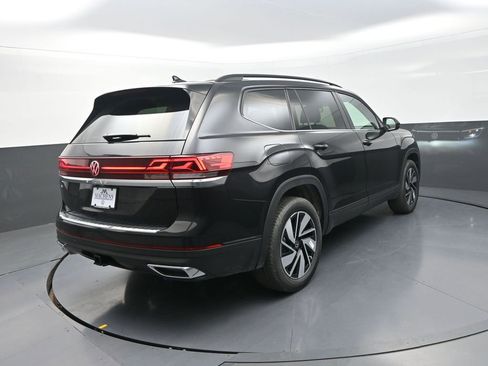 New 2026 Volkswagen Atlas SE FWD image 10