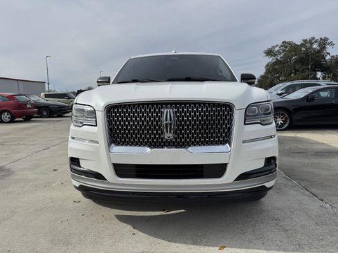 Used 2024 Lincoln Navigator L Reserve image 2