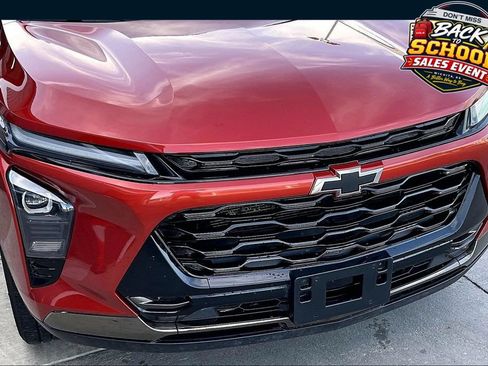 Used 2024 Chevrolet Trax ACTIV w/ Driver Confidence Package FWD image 30