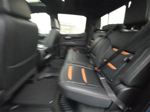 Used 2023 GMC Sierra 1500 AT4 w/ Technology Package image 12
