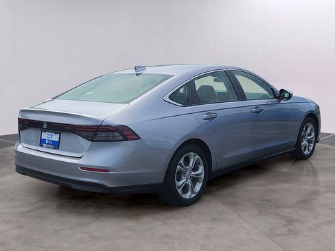 Certified 2023 Honda Accord LX image 4