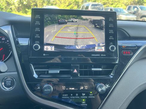 Used 2022 Toyota Camry XSE FWD image 28