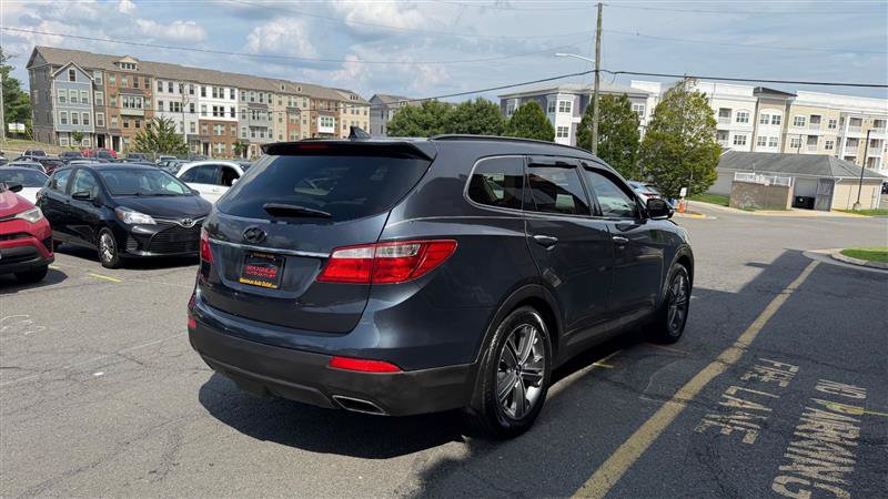 Used 2016 Hyundai Santa Fe SE w/ Option Group 02 AWD/4WD image 11
