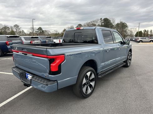 Used 2023 Ford F150 Lightning Platinum image 6