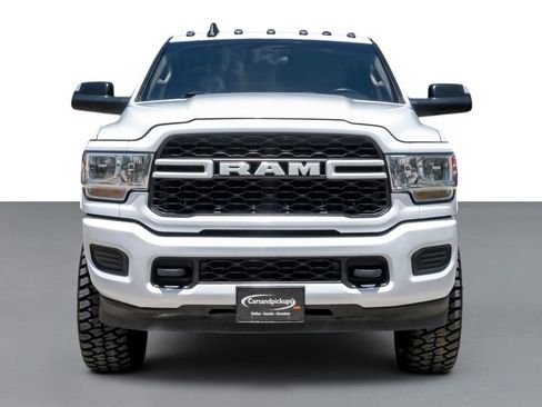 Used 2020 RAM 3500 Tradesman w/ Chrome Appearance Group AWD/4WD image 3