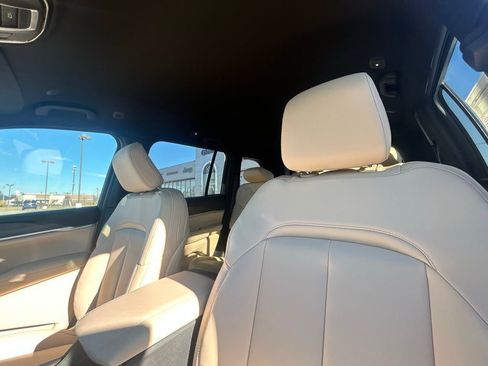 New 2026 Jeep Grand Cherokee Limited AWD/4WD image 15