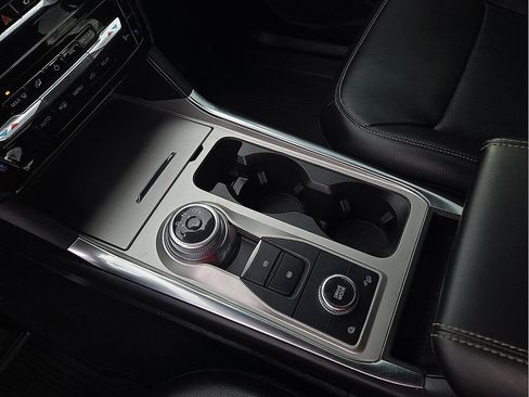 Used 2022 Ford Explorer Limited image 20