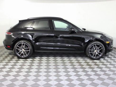 Certified 2025 Porsche Macan AWD/4WD image 8