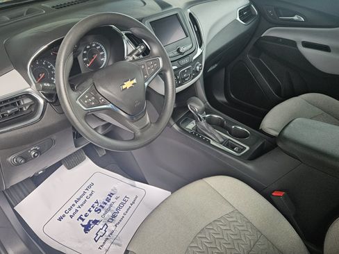 Used 2024 Chevrolet Equinox LS w/ Midnight Edition FWD image 10